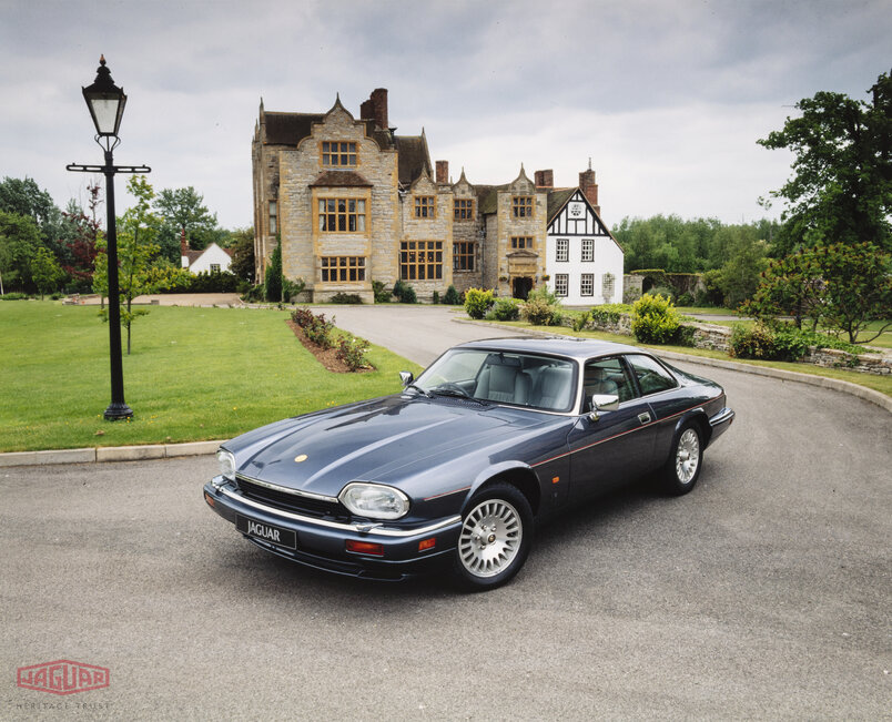 1994MY XJS_6.0_Coupe_T216-2_0005